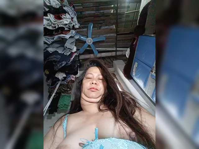 jelyn87's BongaCams show and profile