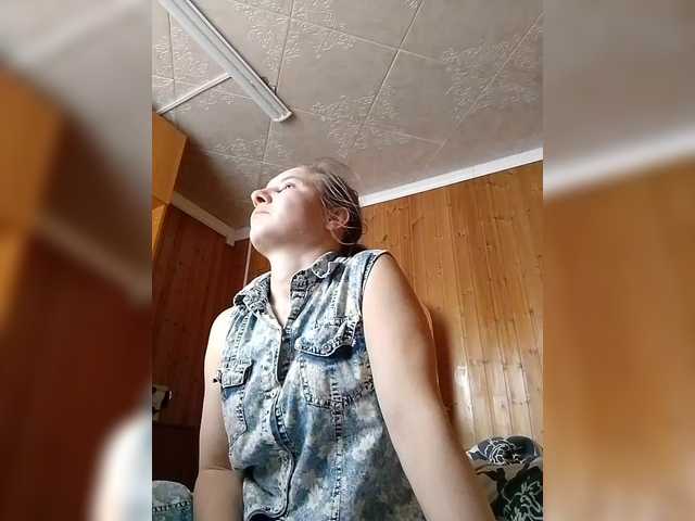 BarbiGirla's BongaCams show and profile