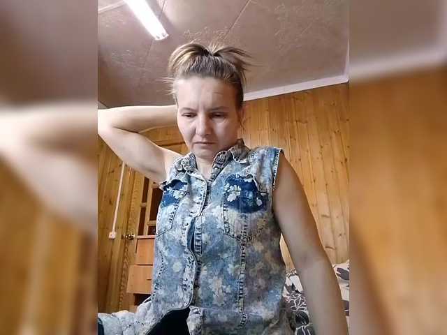 BarbiGirla's BongaCams show and profile