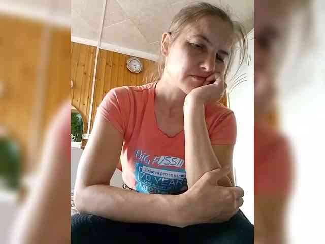 BarbiGirla webcam