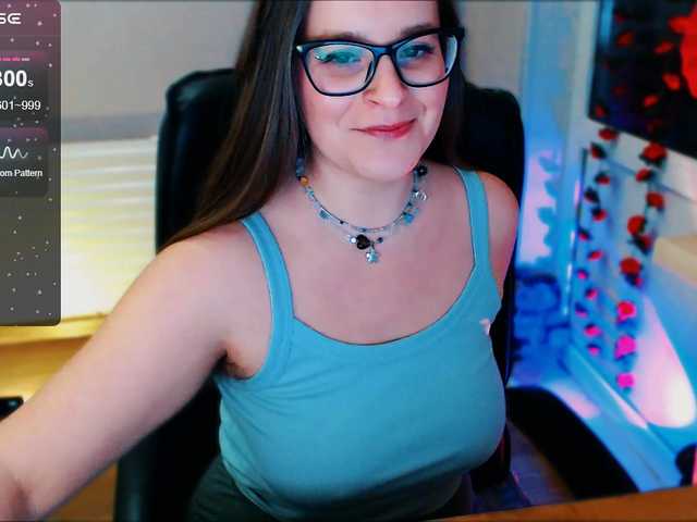 Elizabeth-3's BongaCams show and profile