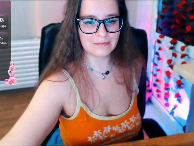 Elizabeth-3 from BongaCams