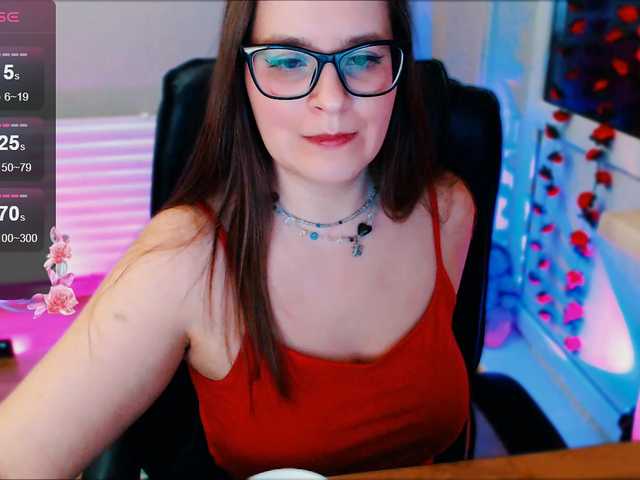 Elizabeth-3's BongaCams show and profile