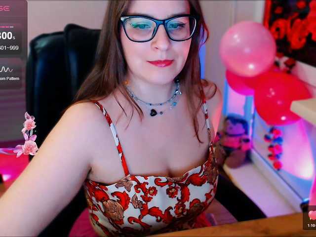 Elizabeth-3's BongaCams show and profile