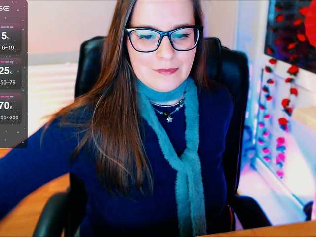 Elizabeth-3's BongaCams show and profile