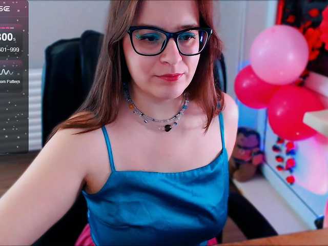 Elizabeth-3's BongaCams show and profile