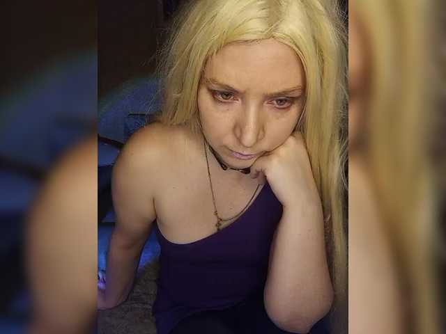 Lara551's BongaCams show and profile