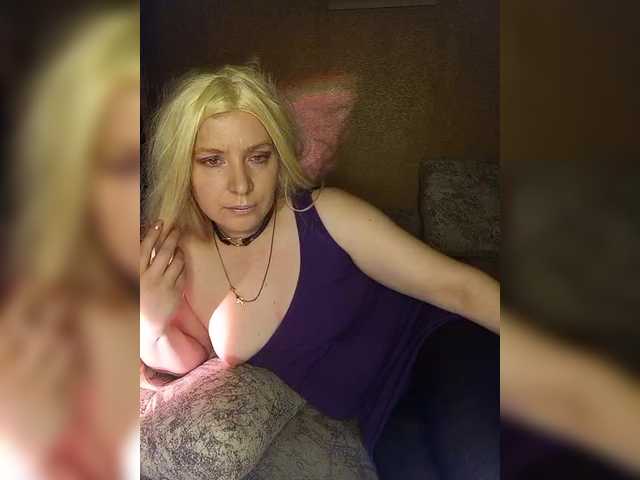 Lara551's BongaCams show and profile