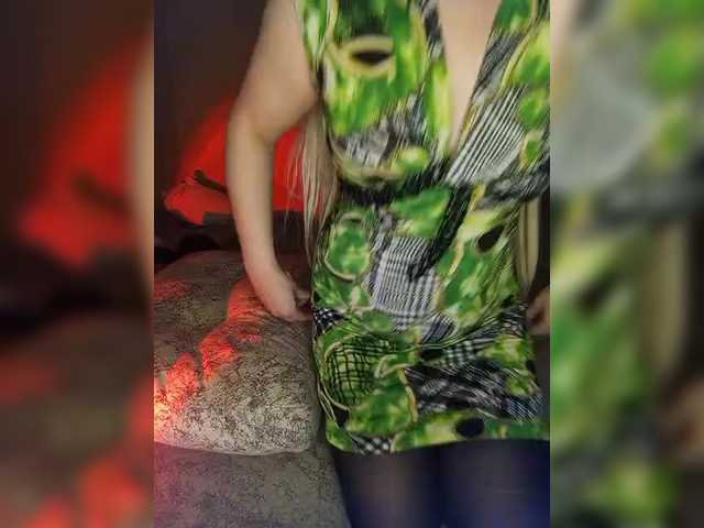 Lara551's BongaCams show and profile