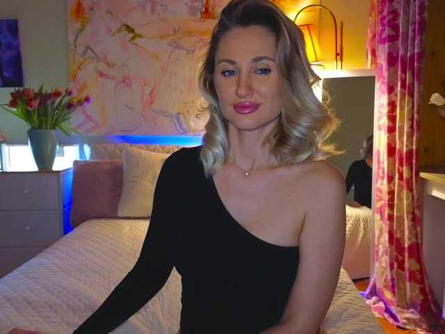 MisssMira's BongaCams show and profile