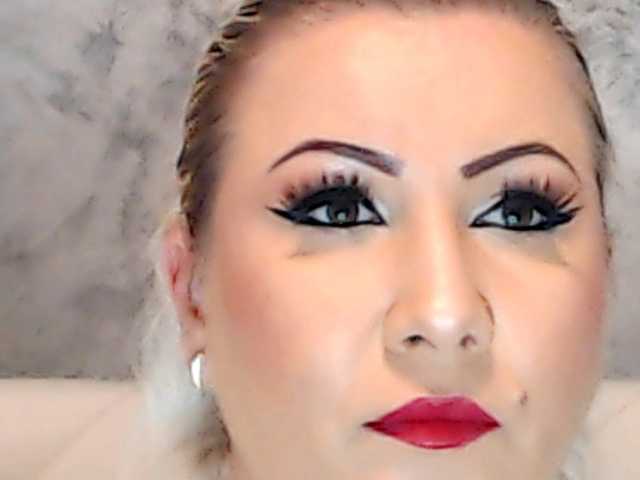 ClaudieTaylon's BongaCams show and profile