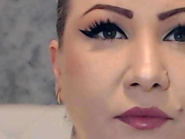 ClaudieTaylon's BongaCams show and profile