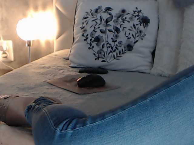 ClaudieTaylon's BongaCams show and profile