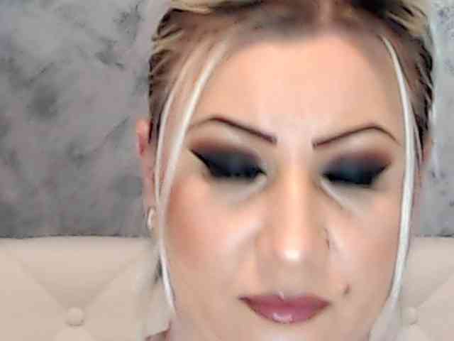 ClaudieTaylon webcam