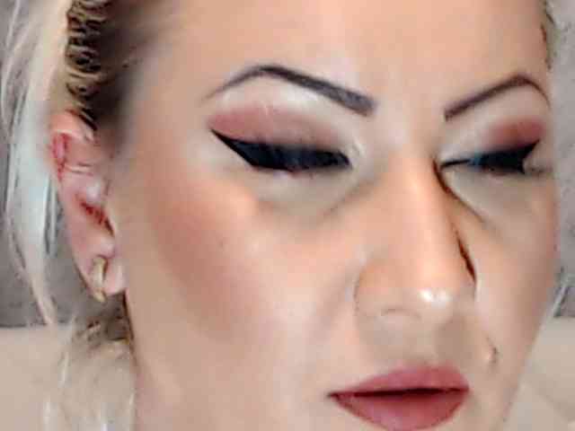 ClaudieTaylon webcam