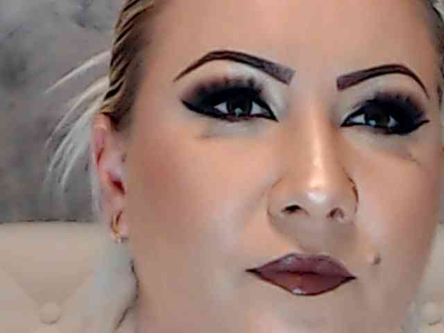 ClaudieTaylon webcam