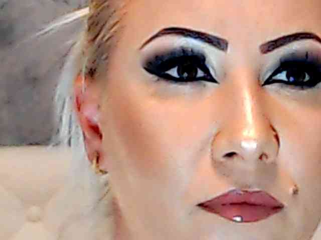 ClaudieTaylon webcam
