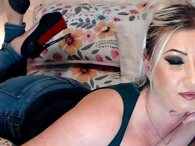 ClaudieTaylon webcam