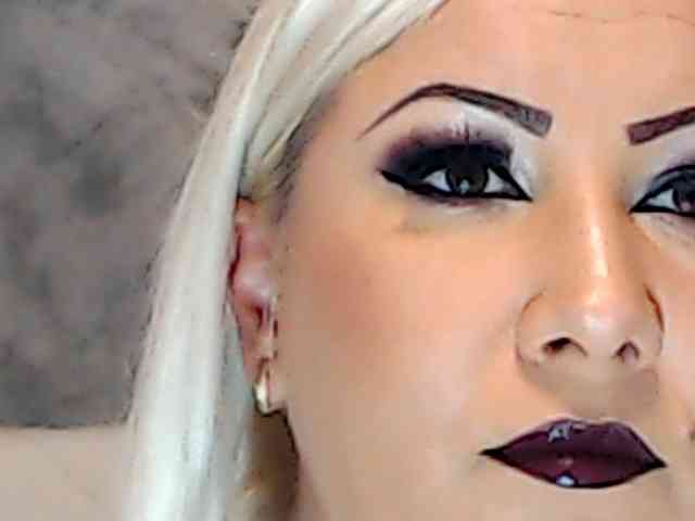 ClaudieTaylon webcam