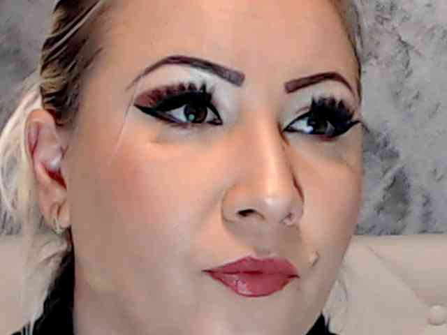 ClaudieTaylon ClaudieTaylon