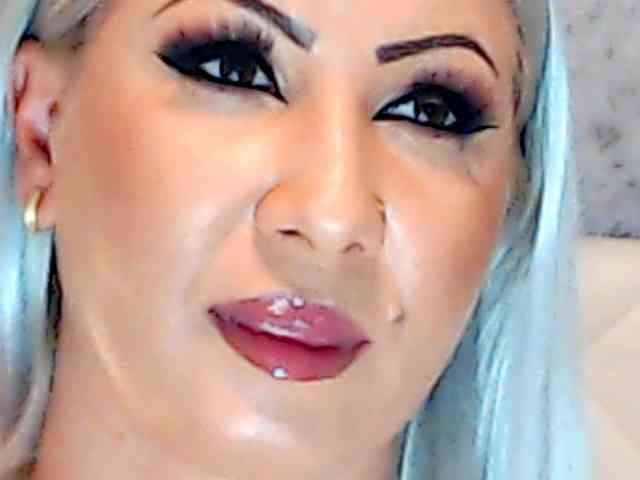 ClaudieTaylon webcam
