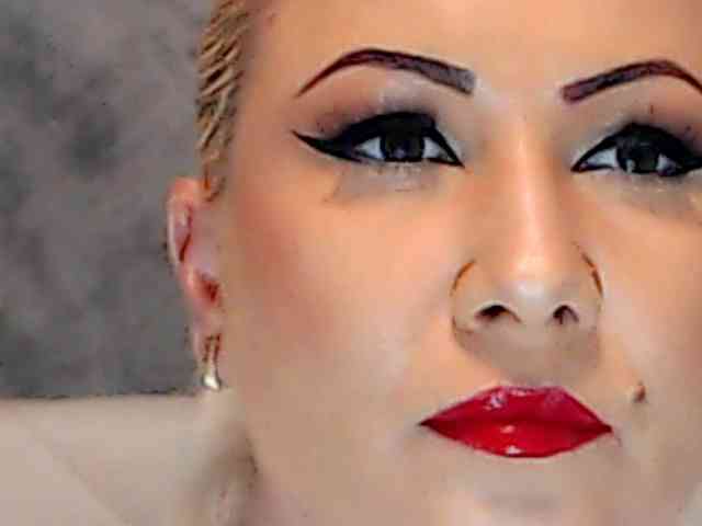 ClaudieTaylon webcam