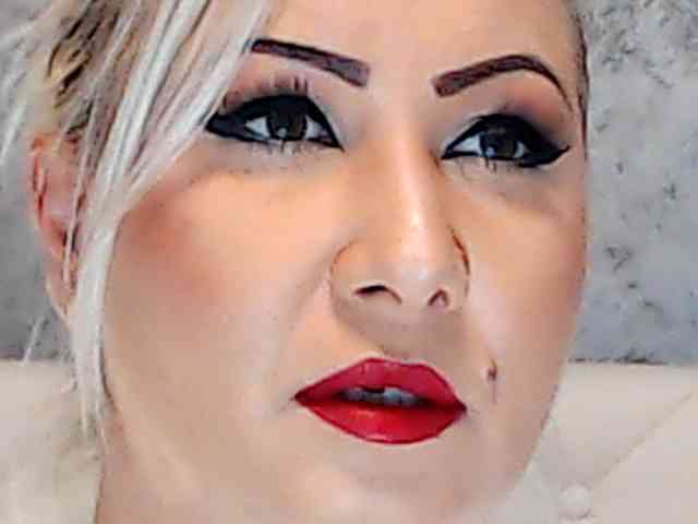 ClaudieTaylon webcam