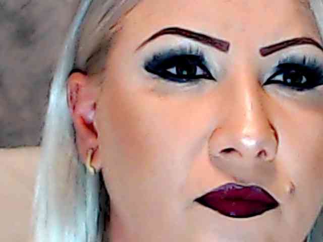 ClaudieTaylon webcam