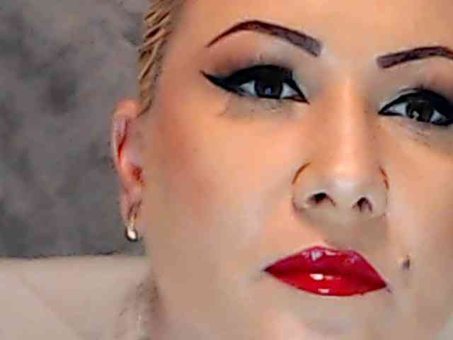 ClaudieTaylon webcam