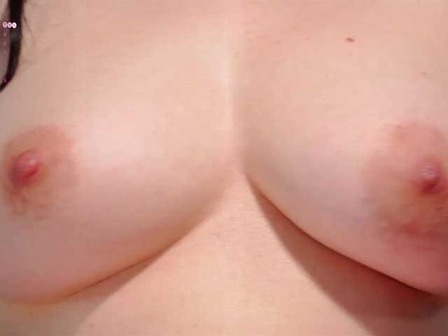 naughtytilly's BongaCams show and profile