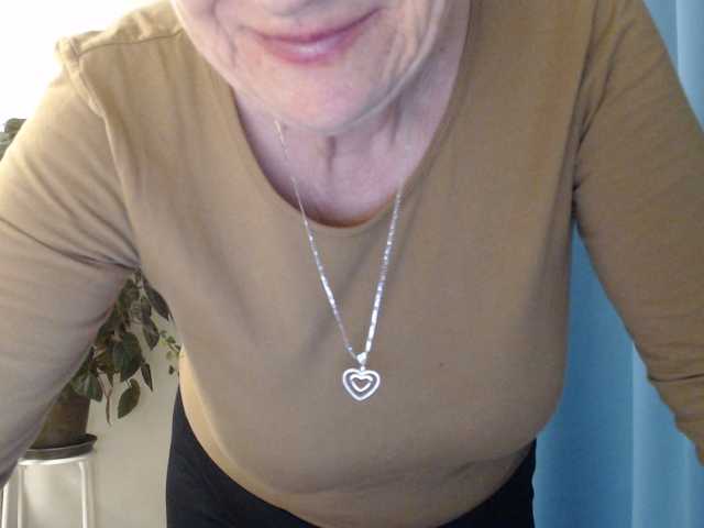 MadamSG's BongaCams show and profile