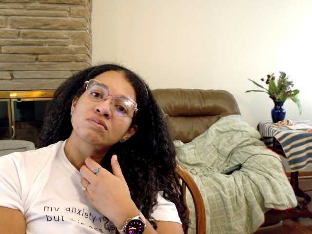 Moranguh live cam profile