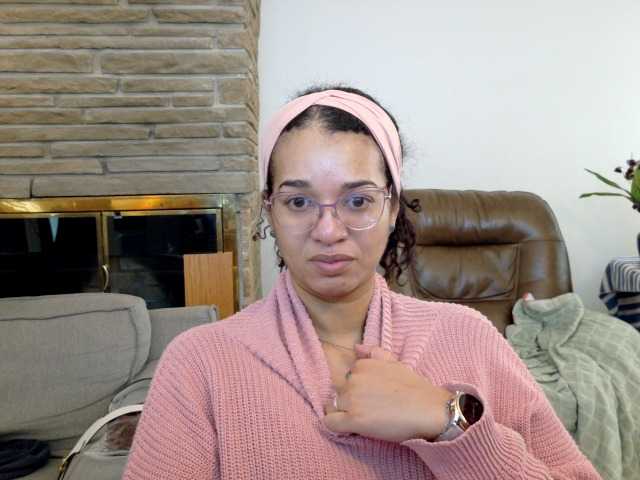 Moranguh live cam profile