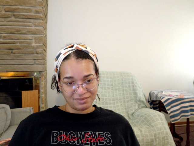 Moranguh live cam profile