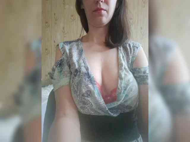 Oksana24rai webcam