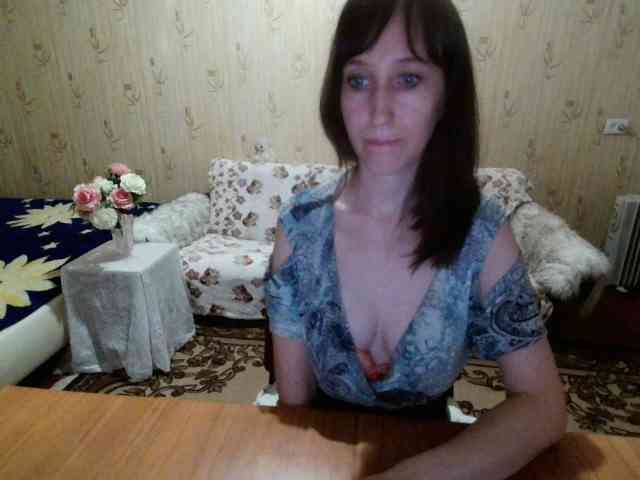 Oksana24rai webcam