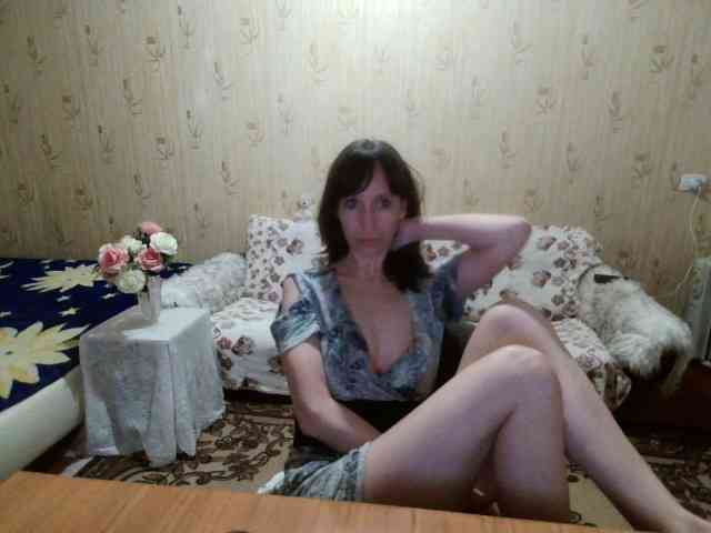 Oksana24rai webcam