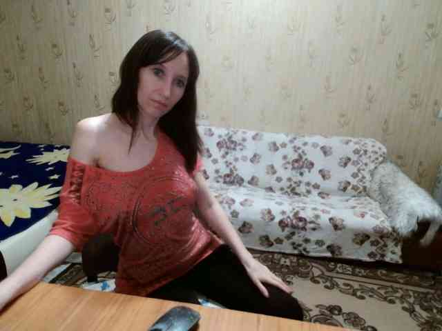 Oksana24rai webcam