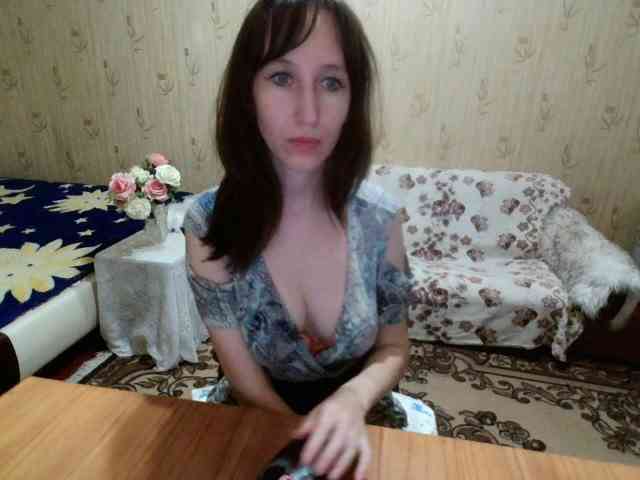 Oksana24rai webcam