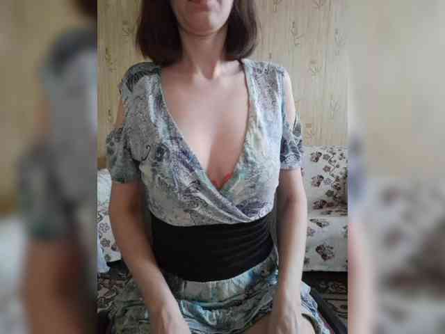 Oksana24rai webcam