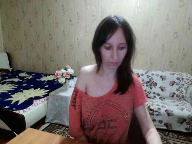 Oksana24rai webcam