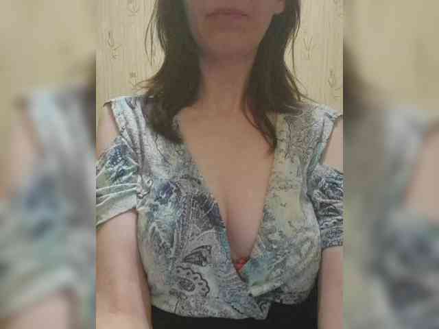 Oksana24rai webcam