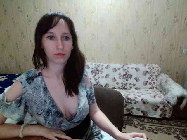Oksana24rai webcam