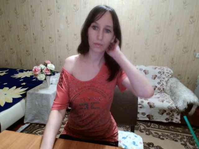 Oksana24rai webcam