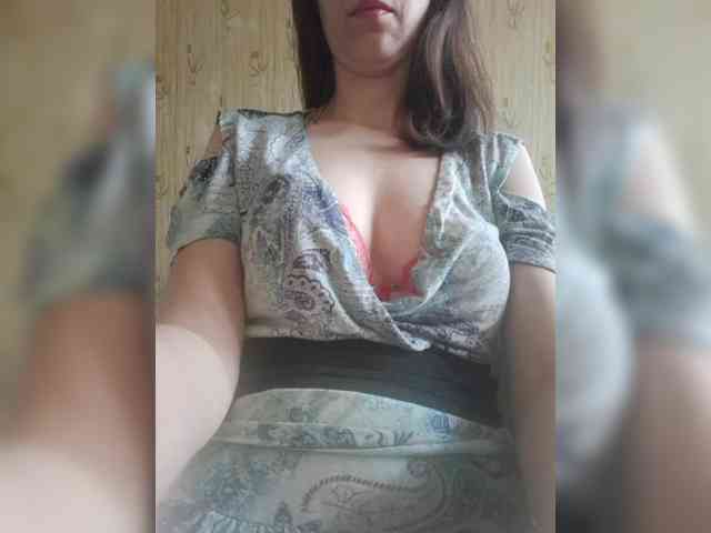 Oksana24rai webcam