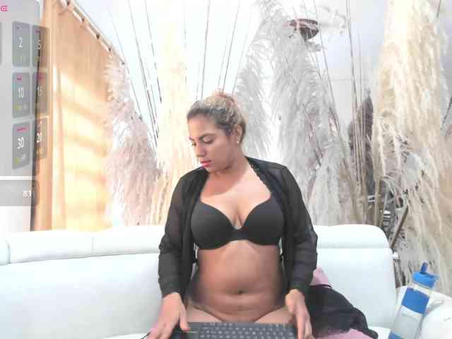 BonnieOwen webcam
