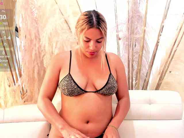 adult cam show BonnieOwen