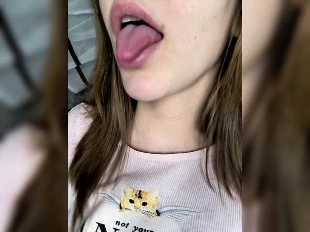 BadGirlv1's BongaCams show and profile