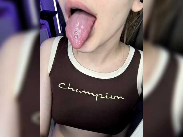 BadGirlv1's BongaCams show and profile