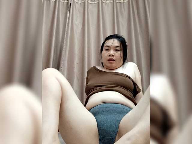 Loripham's BongaCams show and profile